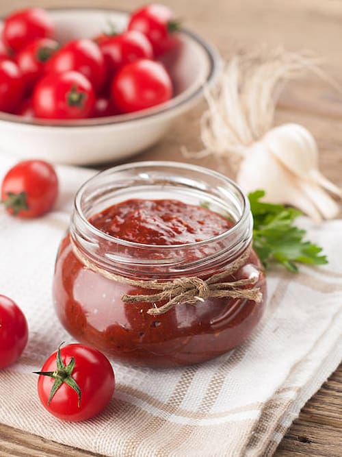 قیمت خرید عمده رب گوجه فرنگی